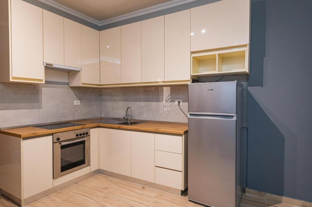 Holiday Apartment Vlorë Екстериор снимка
