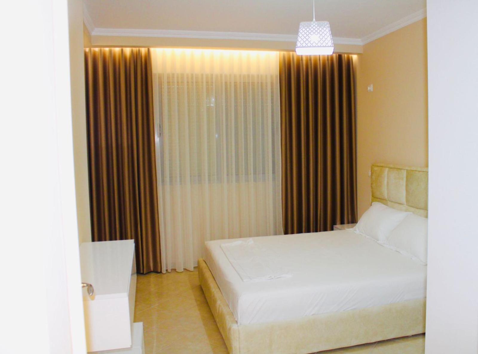 Holiday Apartment Vlorë Екстериор снимка
