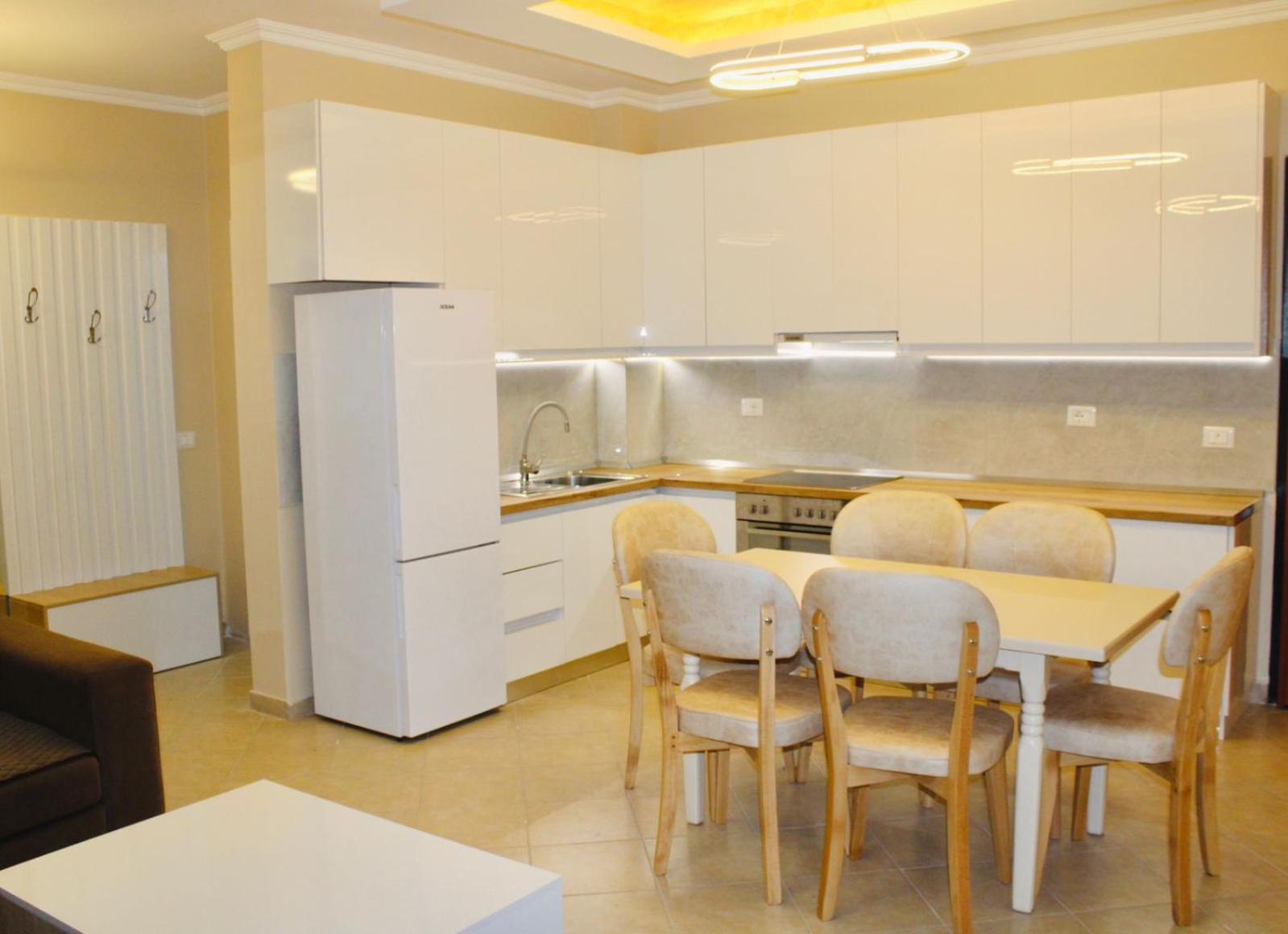Holiday Apartment Vlorë Екстериор снимка