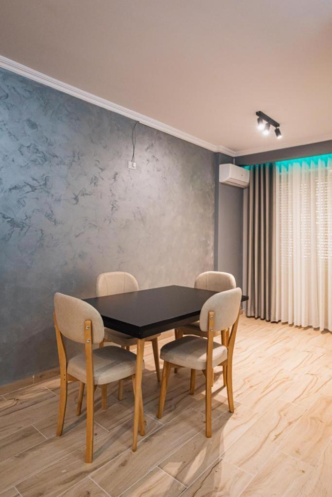 Holiday Apartment Vlorë Екстериор снимка