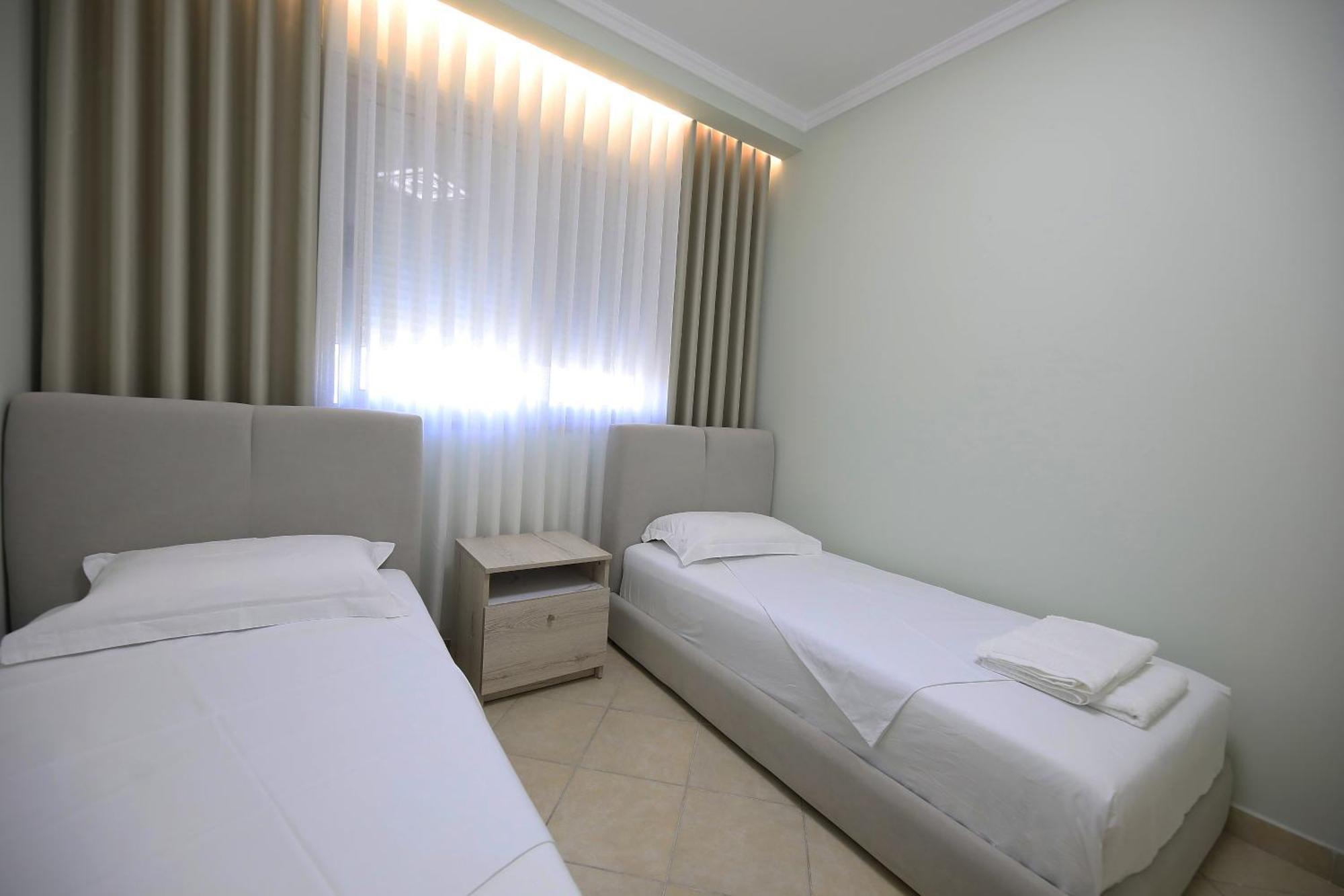 Holiday Apartment Vlorë Екстериор снимка