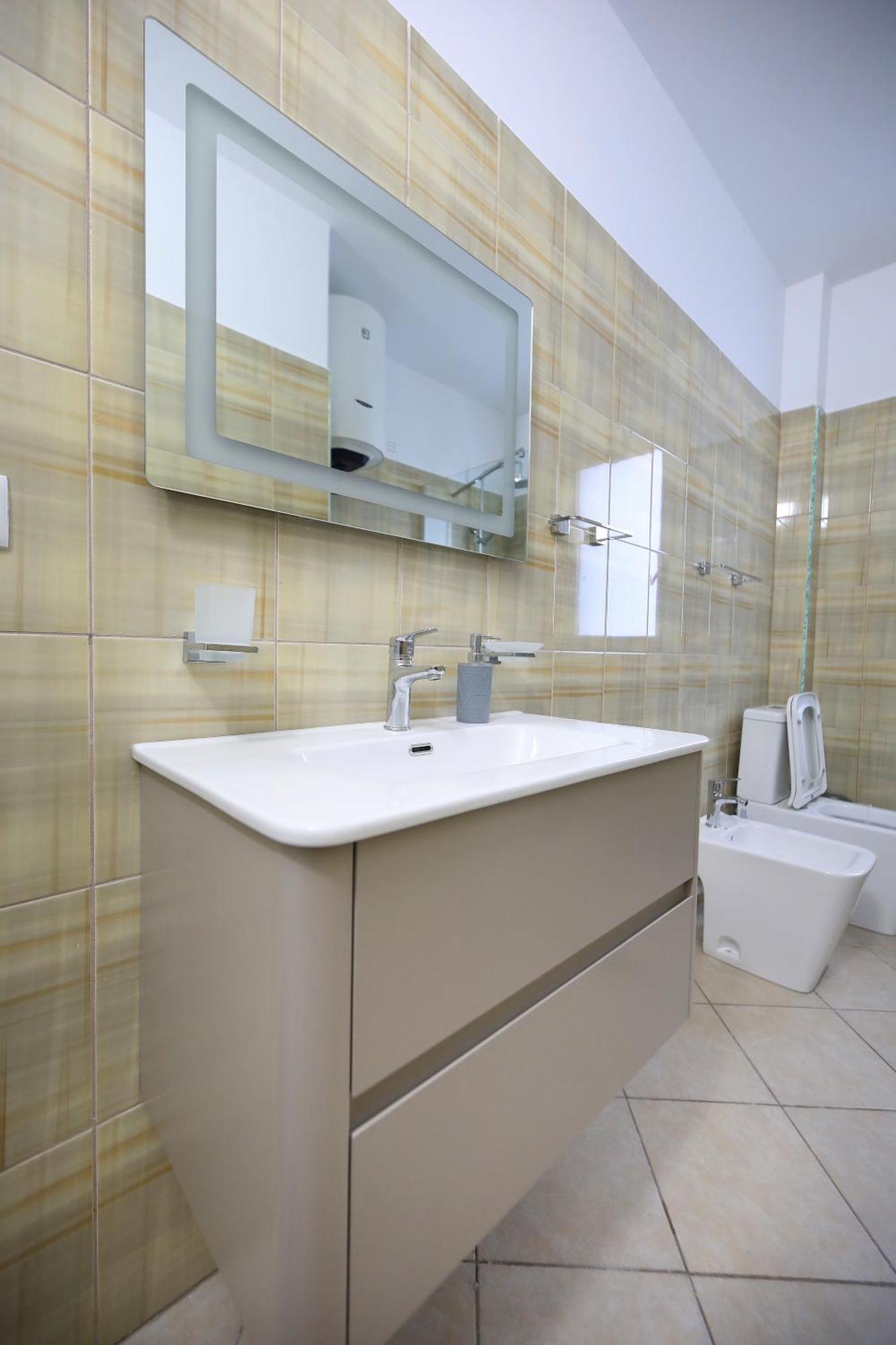Holiday Apartment Vlorë Екстериор снимка