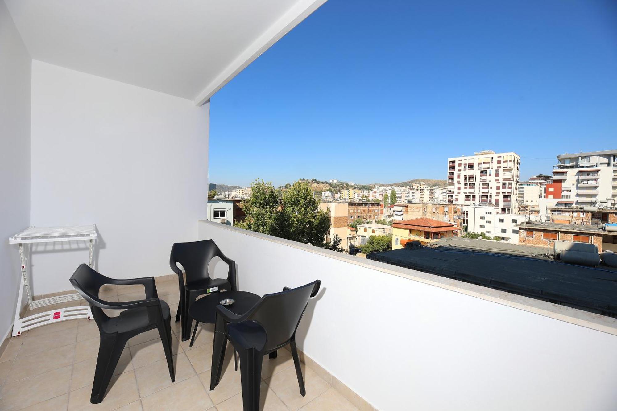 Holiday Apartment Vlorë Екстериор снимка
